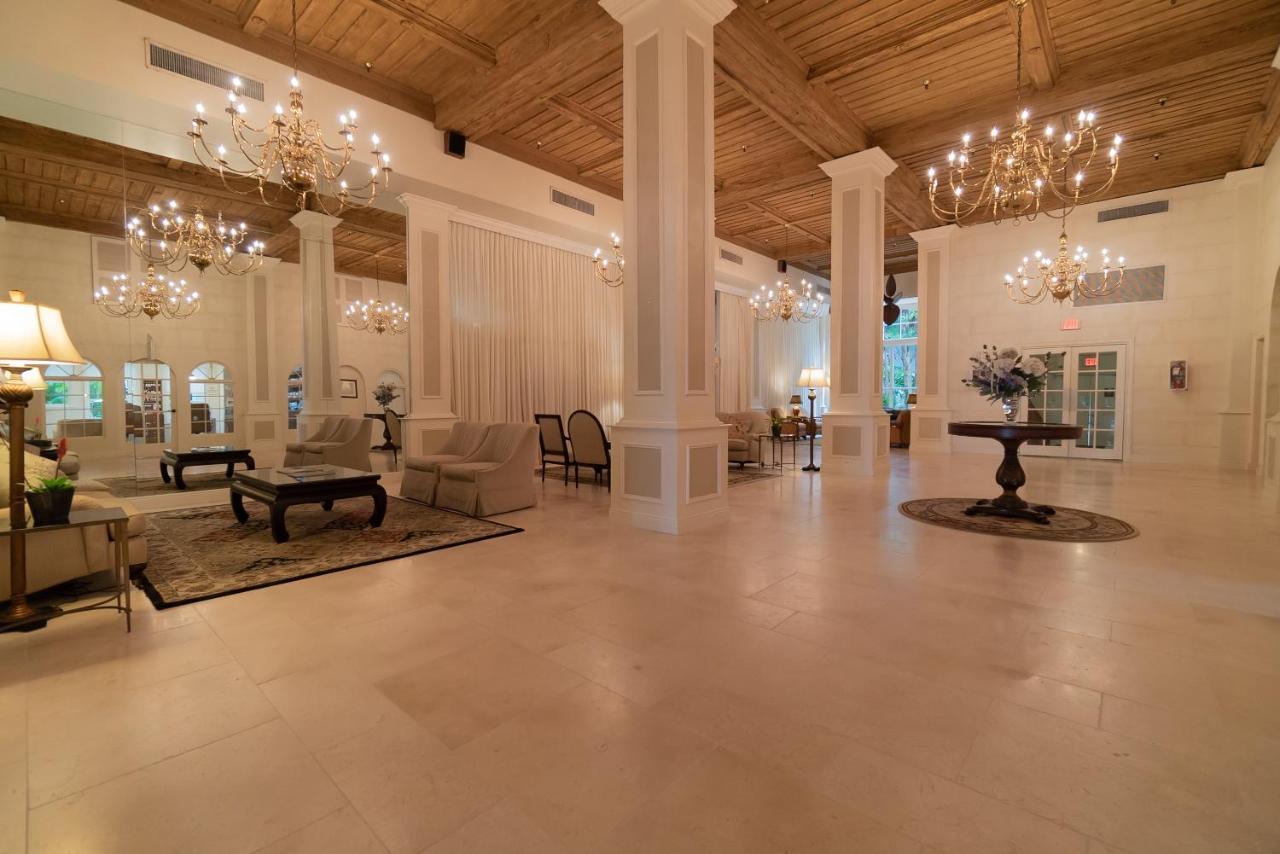 Palm Beach Island Condominiums Bagian luar foto